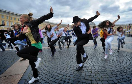 体育舞蹈快闪：街头文化的新风尚的简单介绍