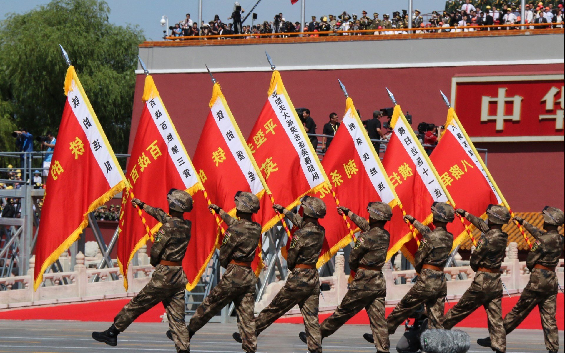 伤停名单出炉,主力中场缺阵,伤停补时什么意思