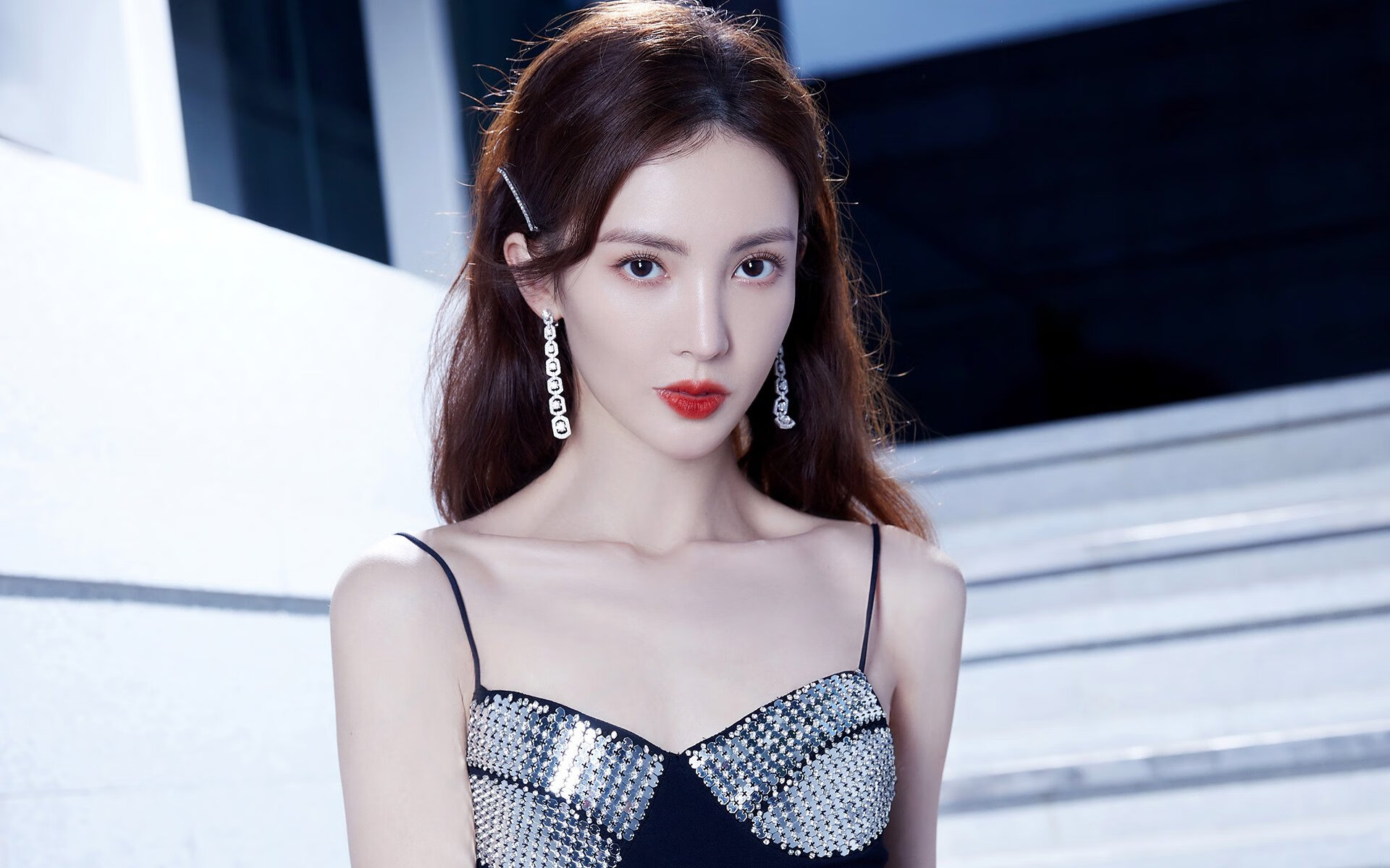 弗赖堡年轻锋线崭露头角，弗赖堡队徽是什么鸟