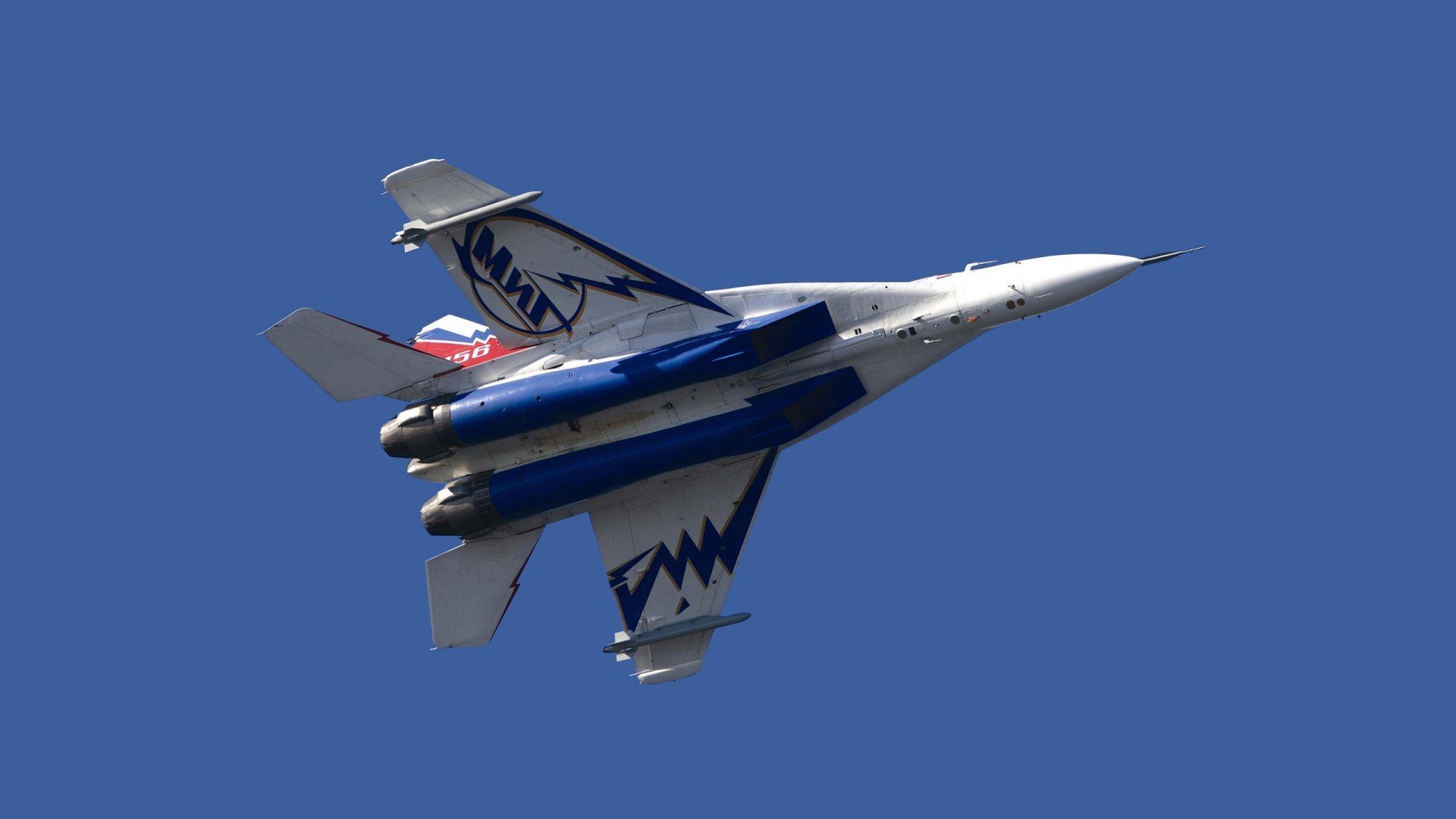 辽宁队主帅分析比赛策略注重团队配合，辽宁队申请主帅挑战